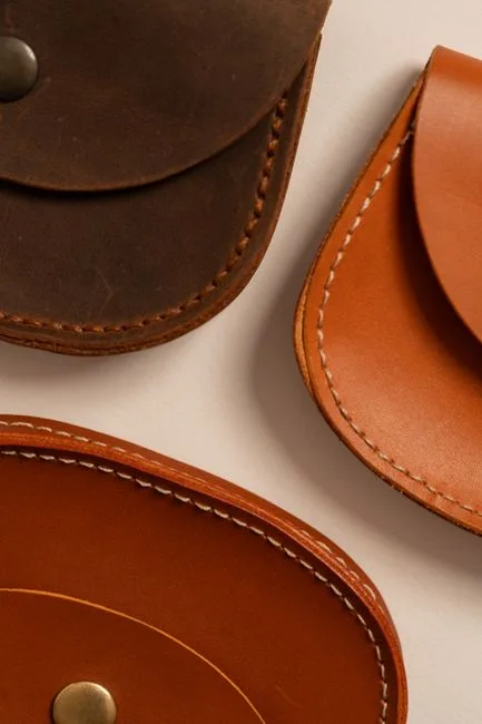 Classic Tan Leather Luggage Tag Set