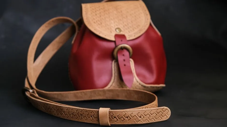 Artisanal Leather Wine Carrier Tote
